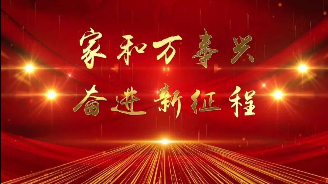 大运河全长一千七百多公里，连接杭州和北京，在古时至关重要